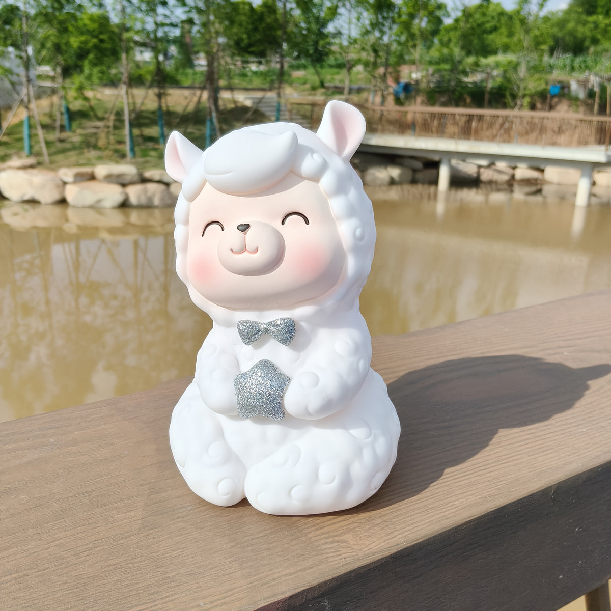 Figurine mouton à paillettes, étoile ou lune