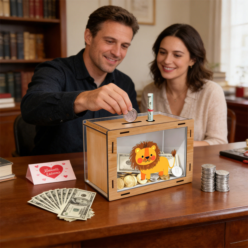Tirelire coffret en bois à monter — vitrine et lionceau 2D