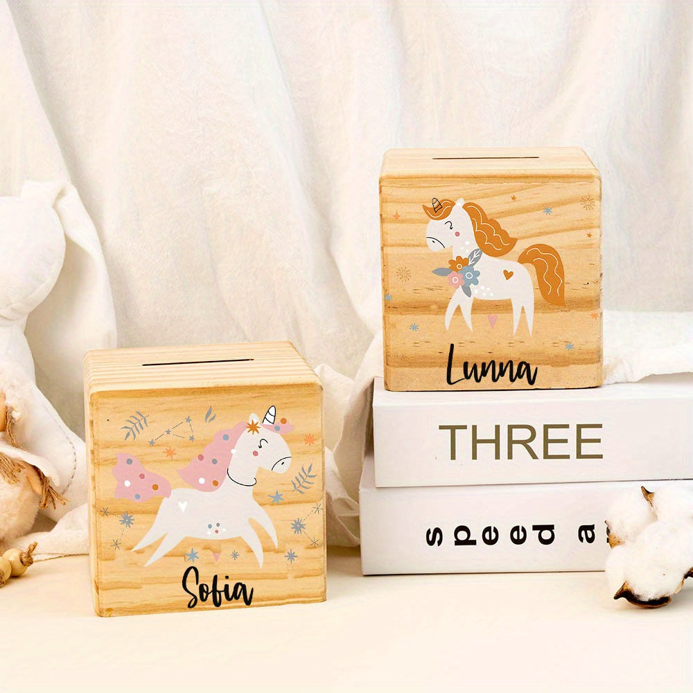 Tirelire cube en bois brut à motif licorne, côté