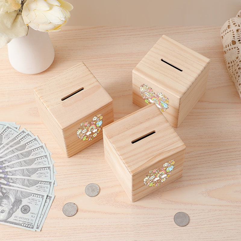 Tirelire cube en bois brut, cœur kawaii et fente à billets