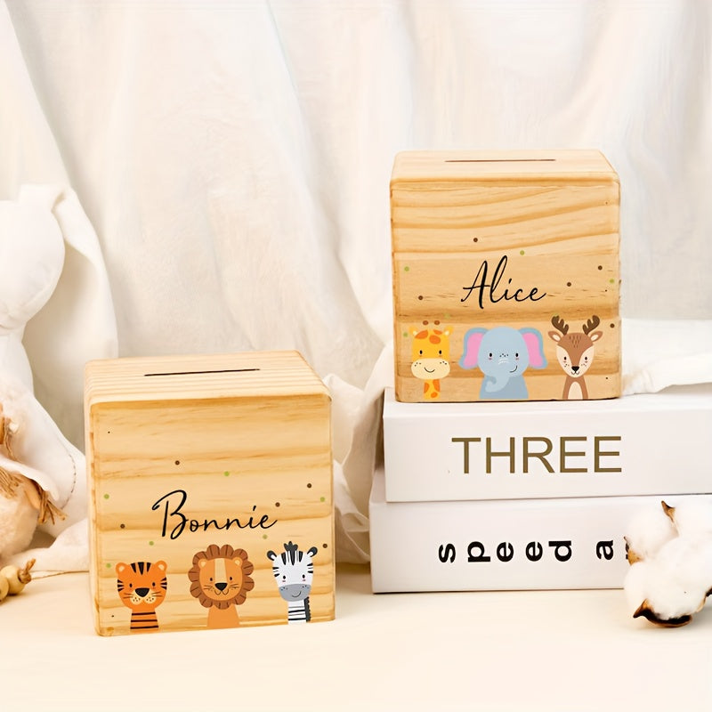 Tirelire cube en pin brut, frise d'animaux imprimée en bas