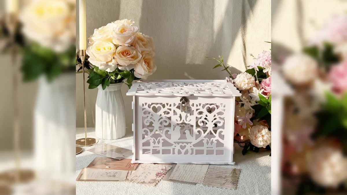 Tirelire urne de mariage en PVC blanc ajouré avec cadenas